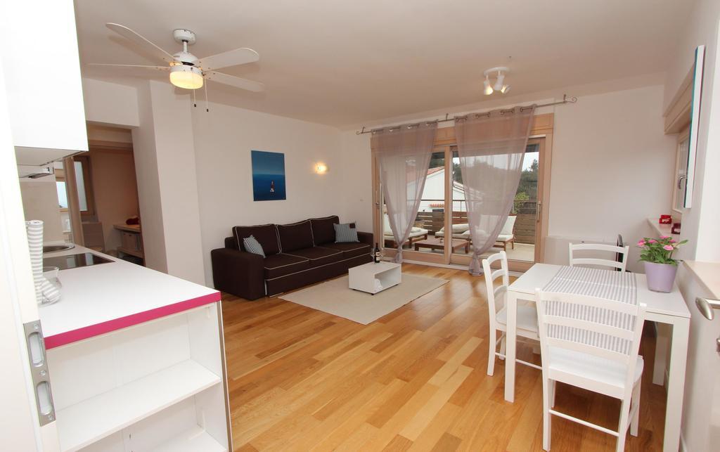 רוביני Apartments Makado מראה חיצוני תמונה