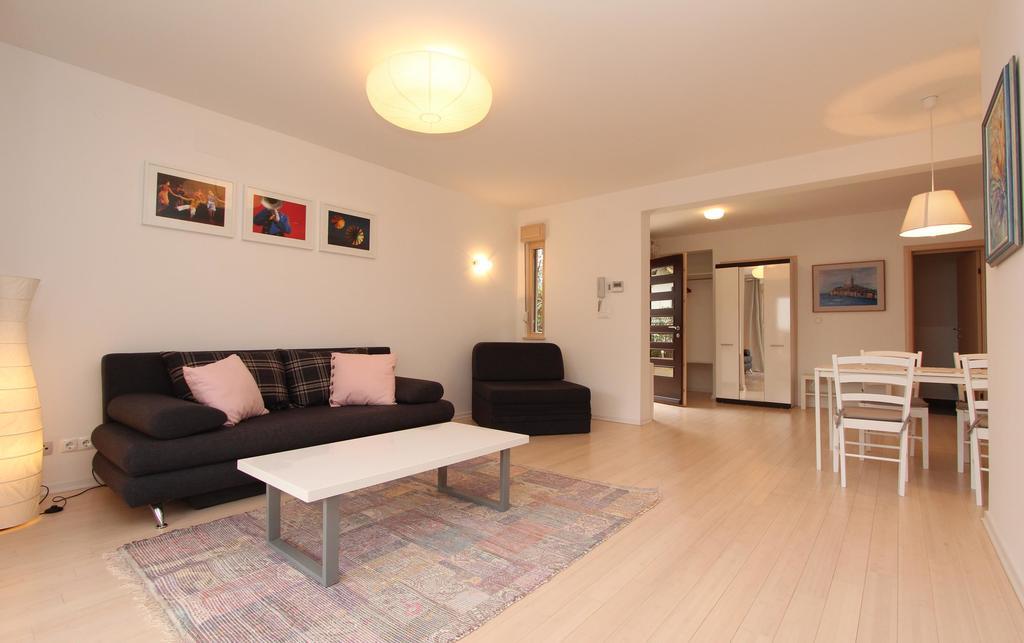 רוביני Apartments Makado מראה חיצוני תמונה